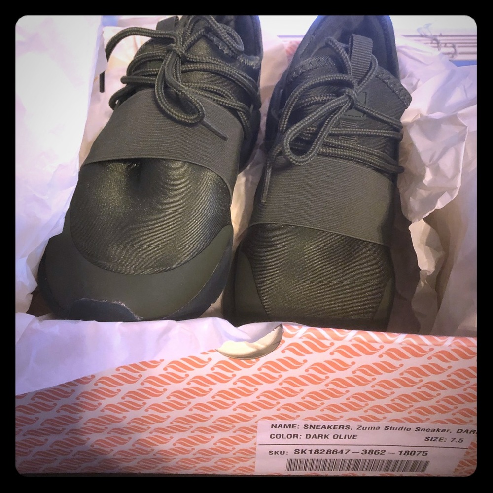 Fabletics Sneakers